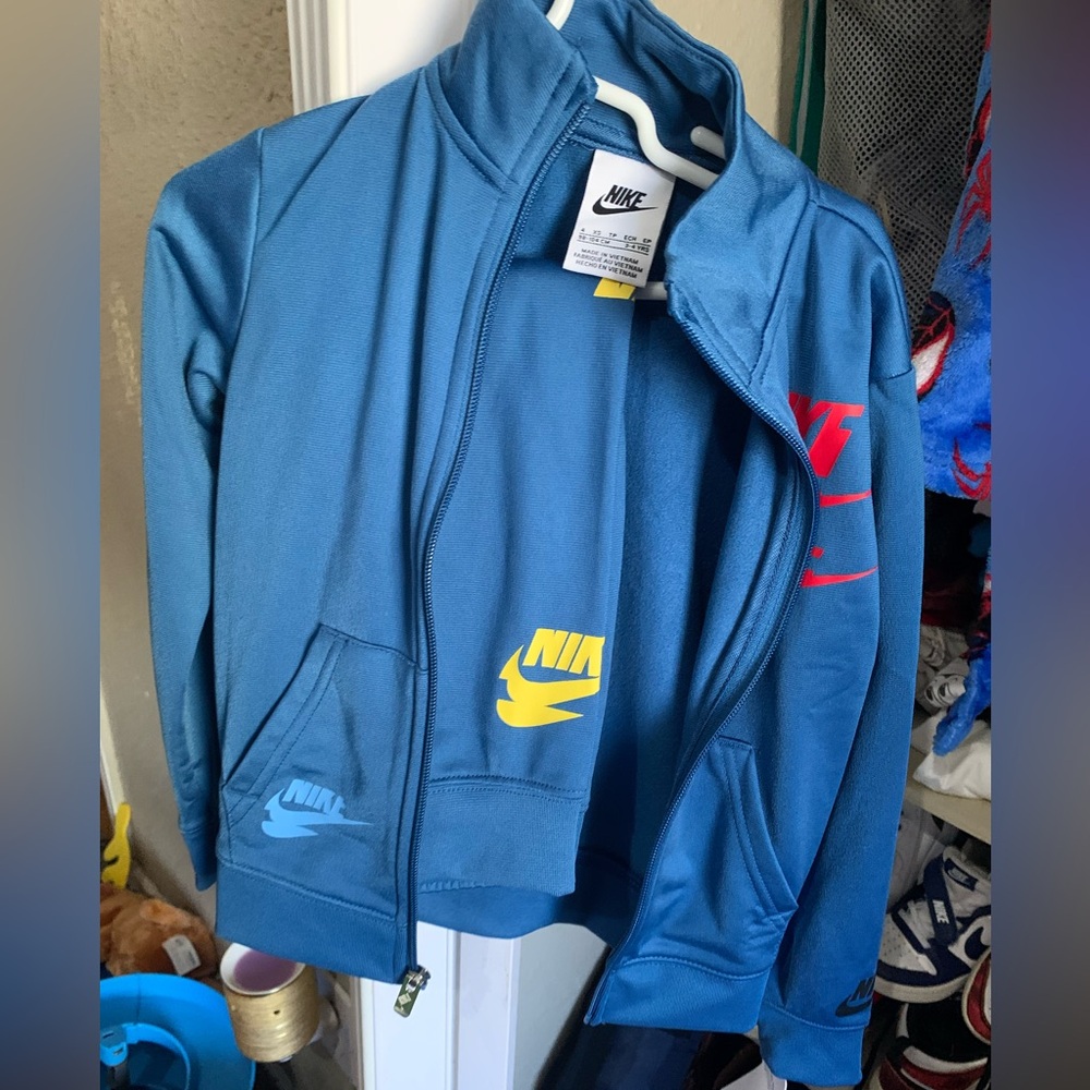 Nike track suit